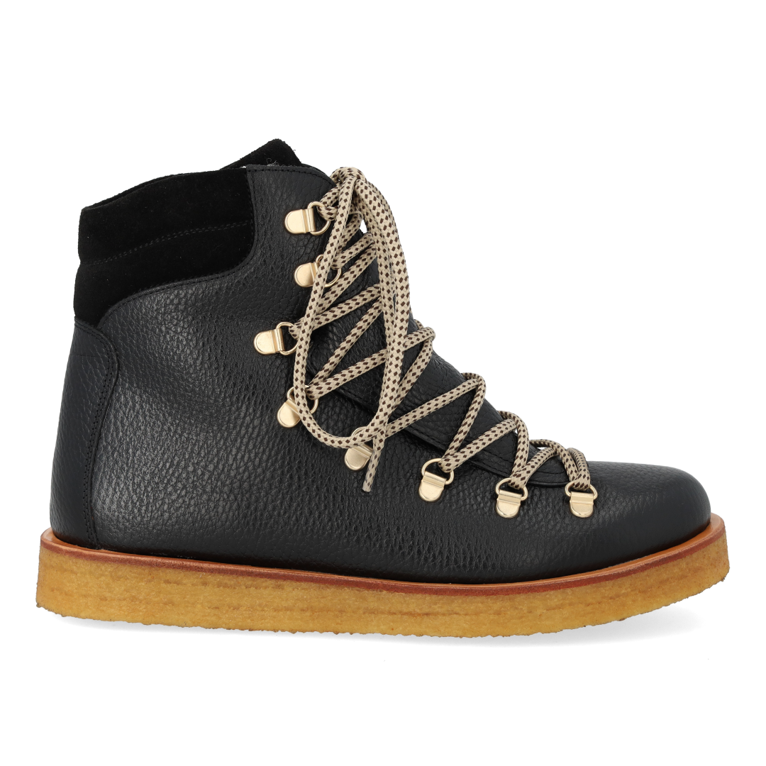 Winterschnürstiefel