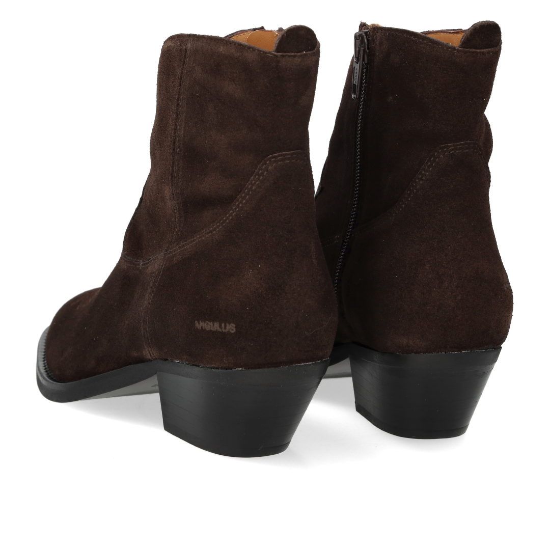 Cowboystiefel mit Ziernähten